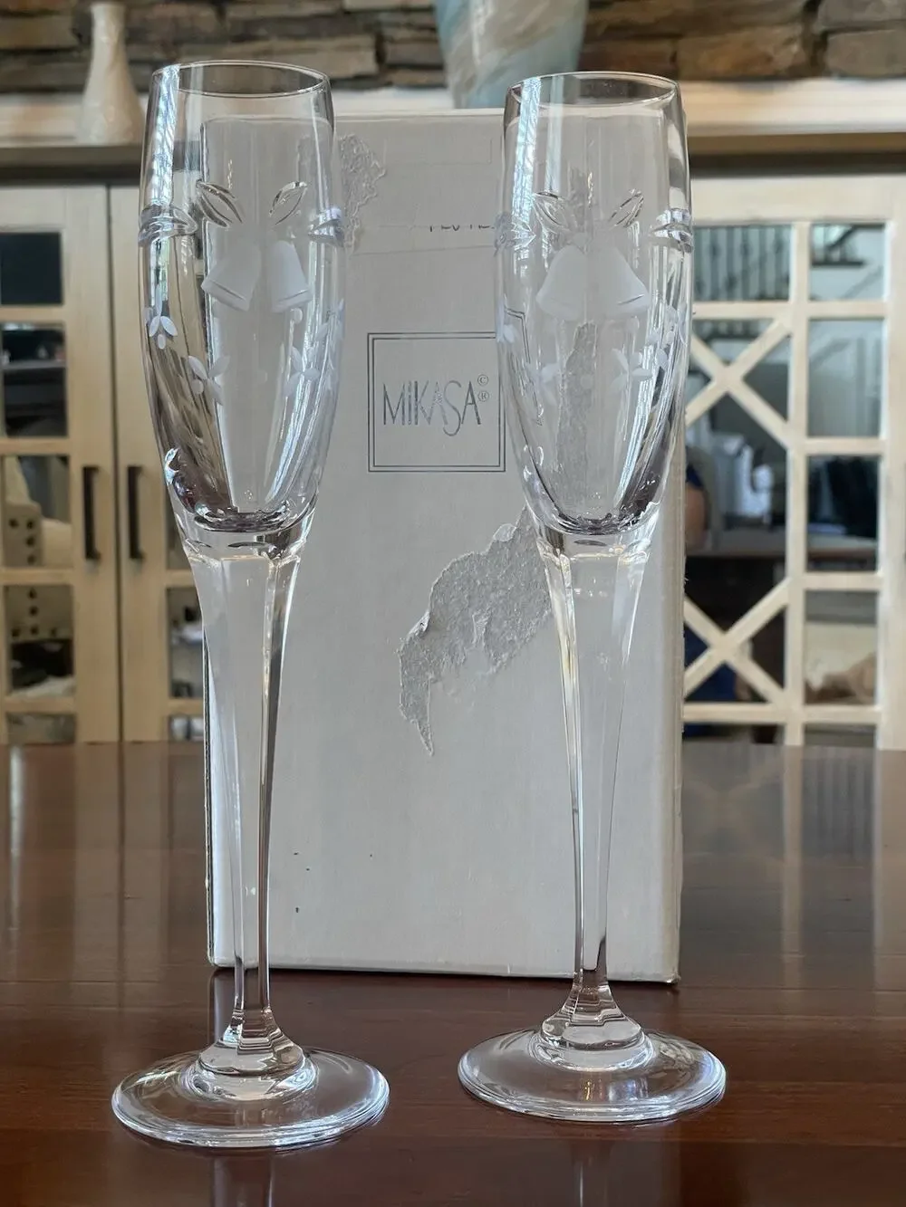 Set of 2 Mikasa Wedding Bells Toasting Fluted Champagne Glass Lead Crystal